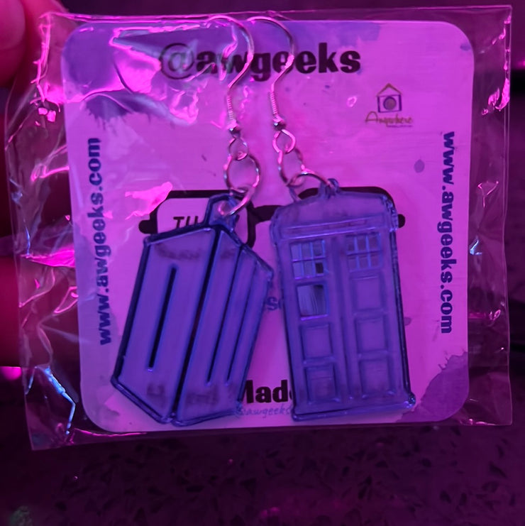 Who / Tardis Earring!